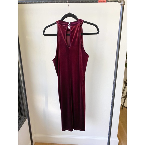 GREEN ENVELOPE Los Angeles Women's Maroon Velvet Sleeveless Mini Dress size L - Picture 2 of 10